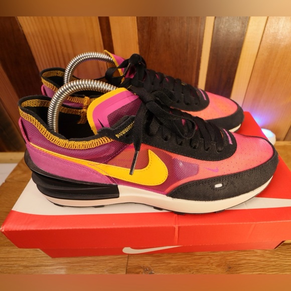 Nike Waffle One Sz 8 - New in Box, Pink/Purple Mesh, Yellow Insole - Picture 1 of 7